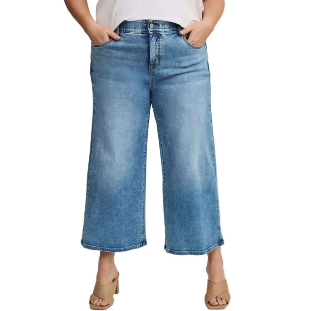 Lane Bryant Cropped Women Jeans Size 16
